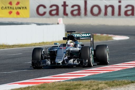 hamilton pole in bahrain