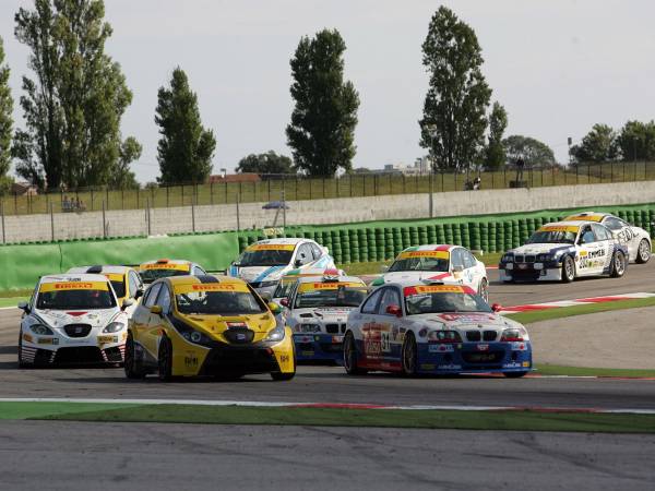 C.I. Turismo Endurance - Lo start di gara 1