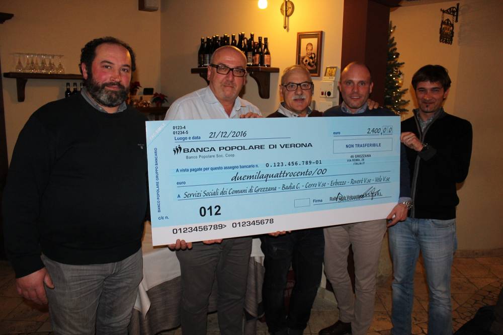 Da sx Andrea Gaio (Roverè Veronese), Arturo Alberti (Sindaco di Grezzana), Roberto Brunelli, Alessandro Gasparinetti (Banca Popolare Verona), Daniele Campedelli (Erbezzo)