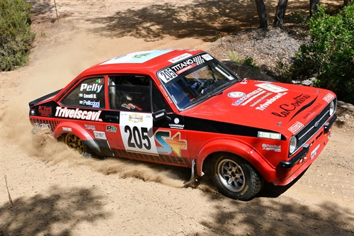 Ford Escort TC2000 di Pelliccioni-Cavalli in azione al Rally Vermentino Storico]