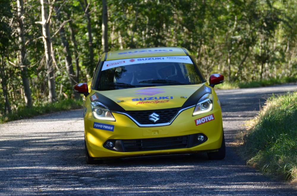 Suzuki_BalenoSR_2016