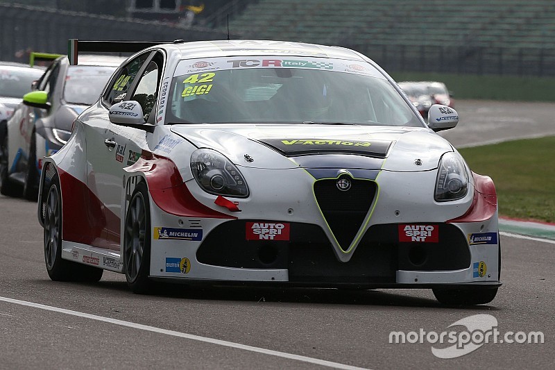 Luigi Ferrara, Alfa Romeo Giulietta TCR, 42 Racing SA a Imola - Tutto Foto