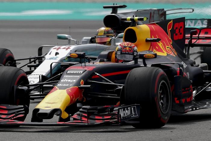 verstappen vince in malesia