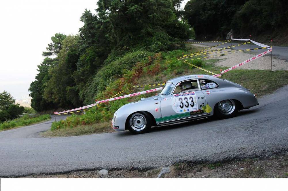 Walter Kofler su Porsche 356A (foto Pietroz)